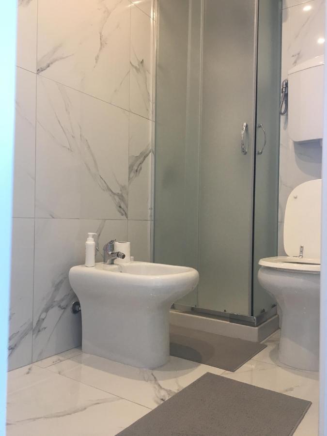 Studio Triboniano Apartment Milan Luaran gambar